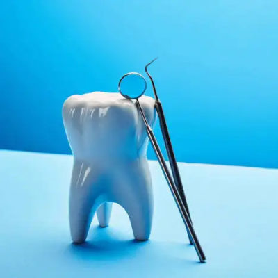 Люди, которые едят заложенные зубы, ваши зубы могут звать на помощь!