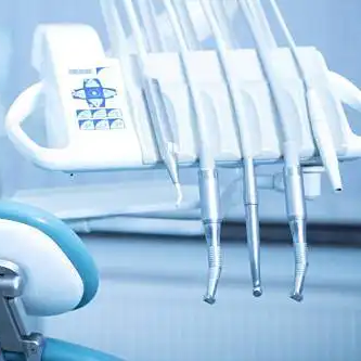 Расшатались зубы? Обратите особое внимание на эти 5 типов людей